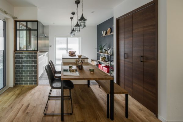 ISLAND COUNTER HOUSE